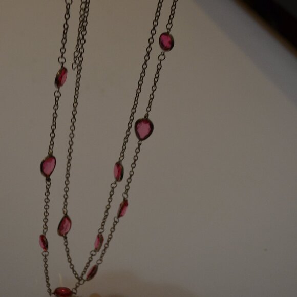 PAPARAZZI (R) Necklace Long Chain vary Shapes Pendants/Charms Silver Pink ~25' - Picture 2 of 8